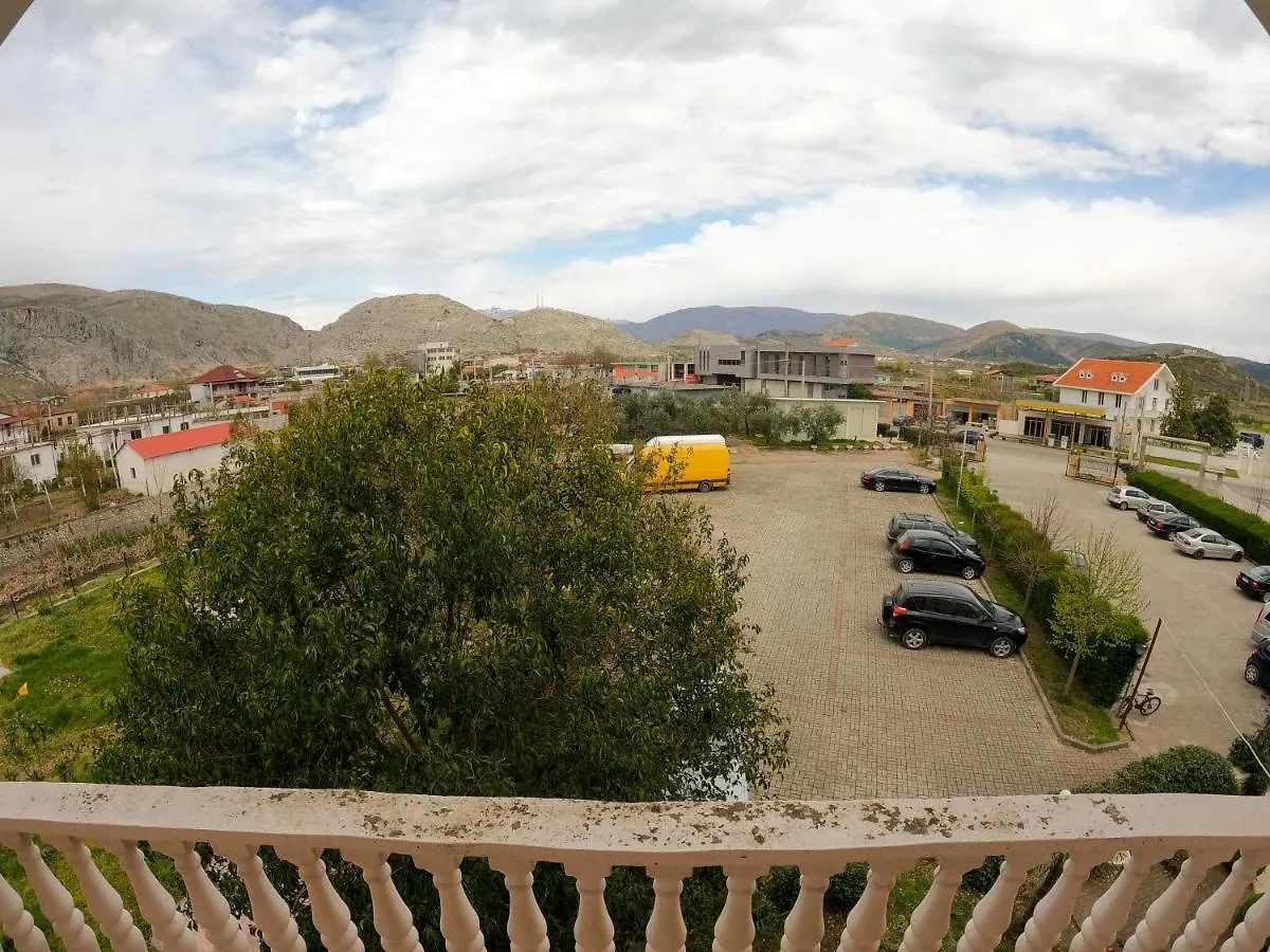 Hotel Hasmegaj Mahall' e Kryethuit